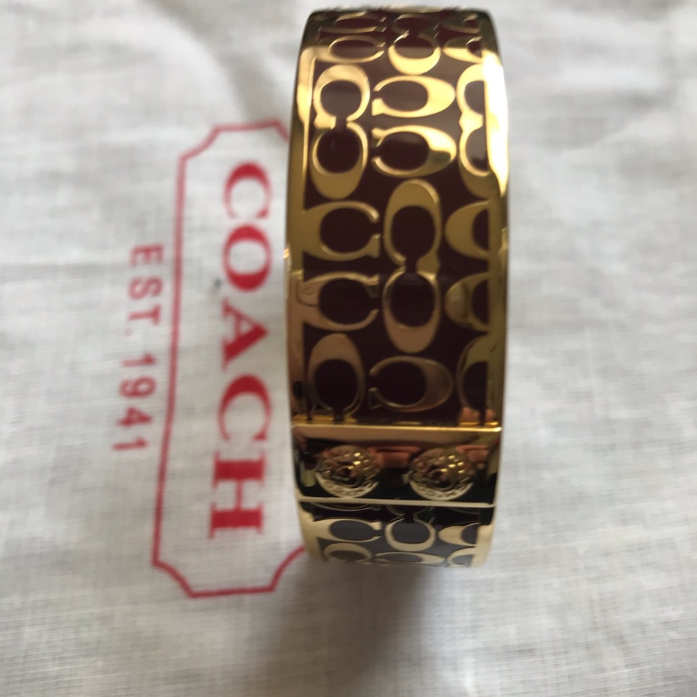 Gold bangle - Picture 3 of 6